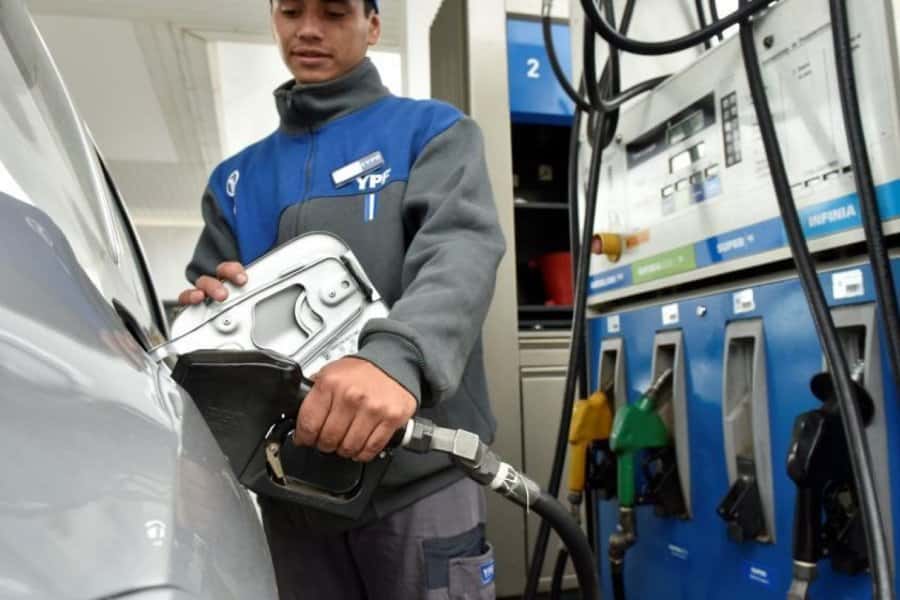 YPF aumentó 3,8% sus combustibles