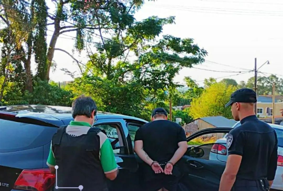 Detenido por intentar vender un auto robado