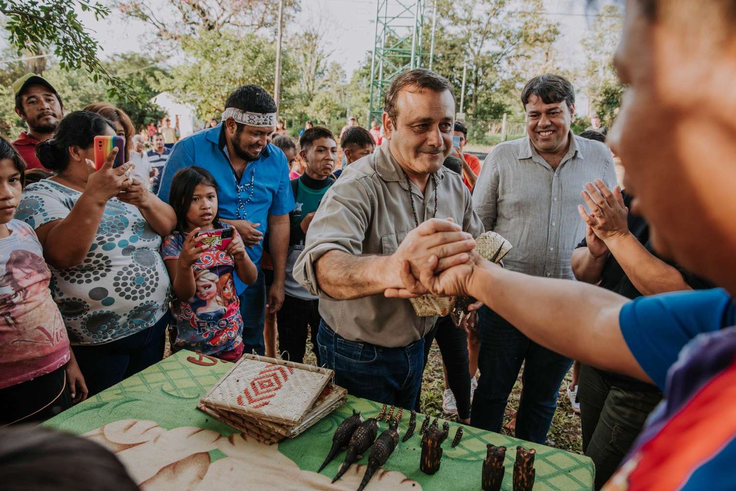 El Alcázar: el Gobernador visitó la comunidad mbyá guaraní e inspeccionó obras