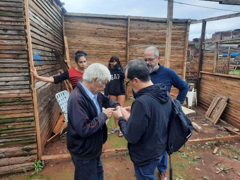 Salud Pública continúa con la asistencia a misioneros afectados por las lluvias y crecida del río Uruguay
