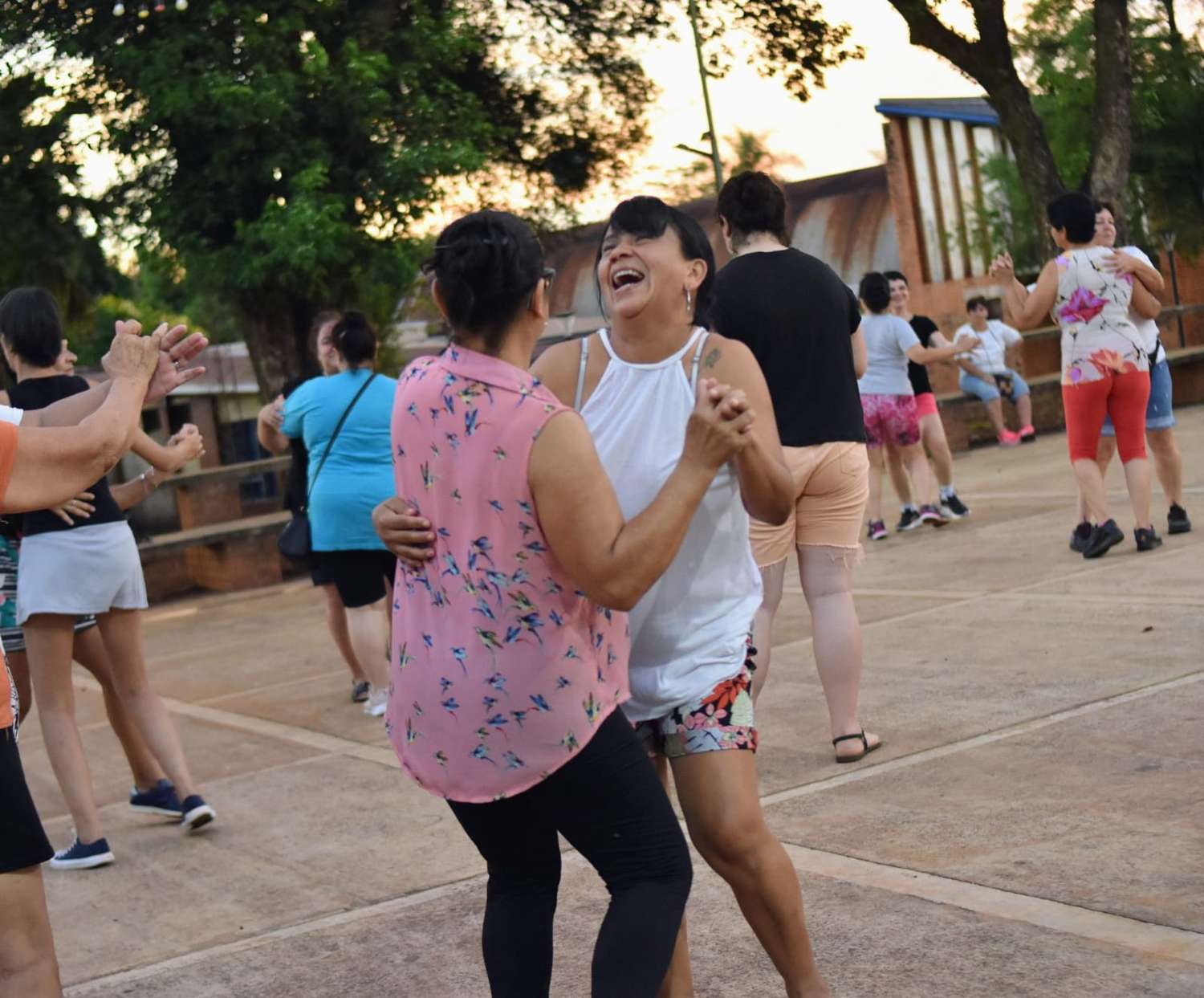 Montecarlo | Comenzaron las clases gratuitas de baile para los adultos mayores