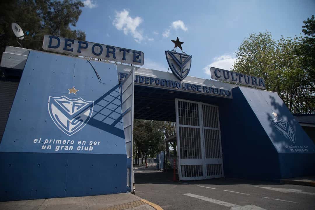 Cuatro jugadores de Vélez fueron denunciados por abuso sexual