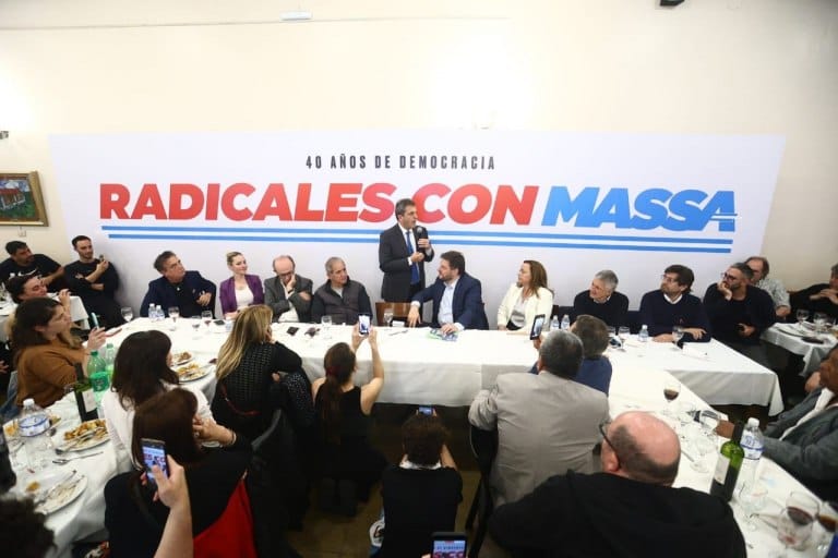 Elecciones 2023, minuto a minuto: Massa recibió el apoyo del radicalismo K