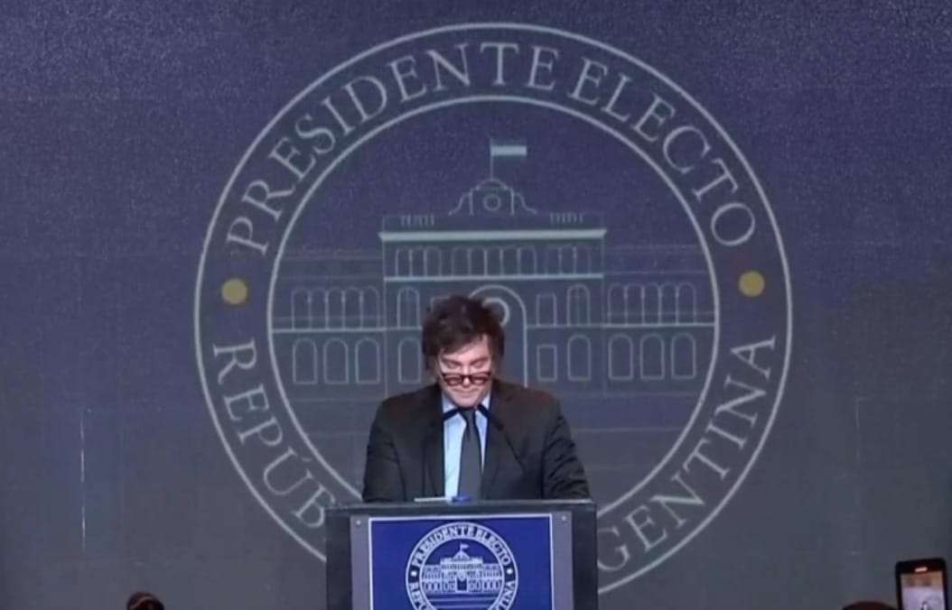 Javier Milei en su primer discurso como presidente electo. Foto: NA